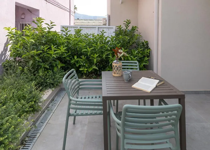 One Bedroom Apartment Erato