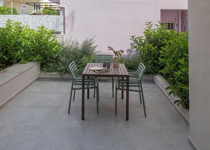 One Bedroom Apartment Erato