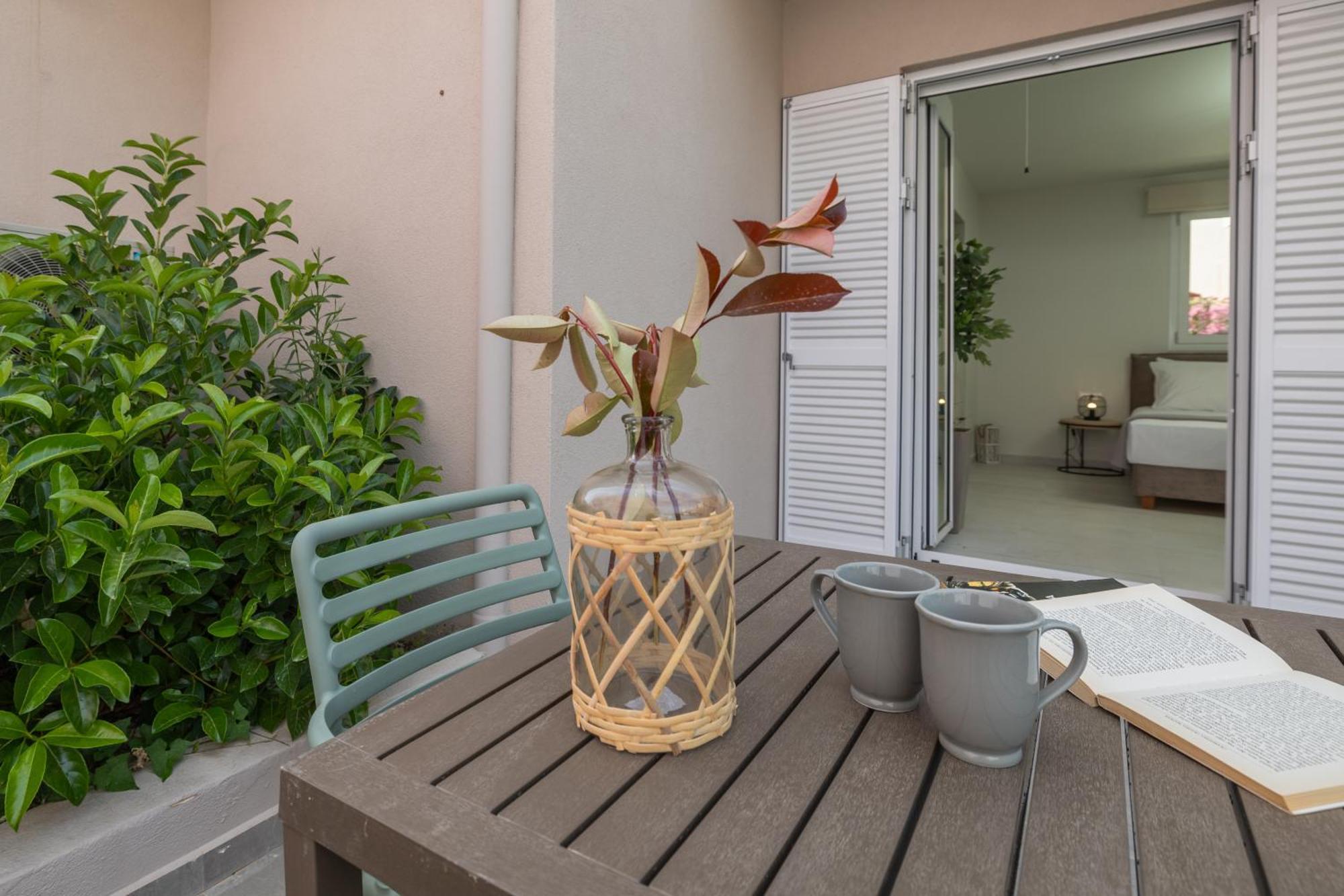 One Bedroom Erato Apartment